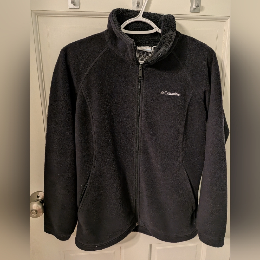 Columbia Woman's Fleece Jacket - Size - Small,  Zip Up, Color - Black